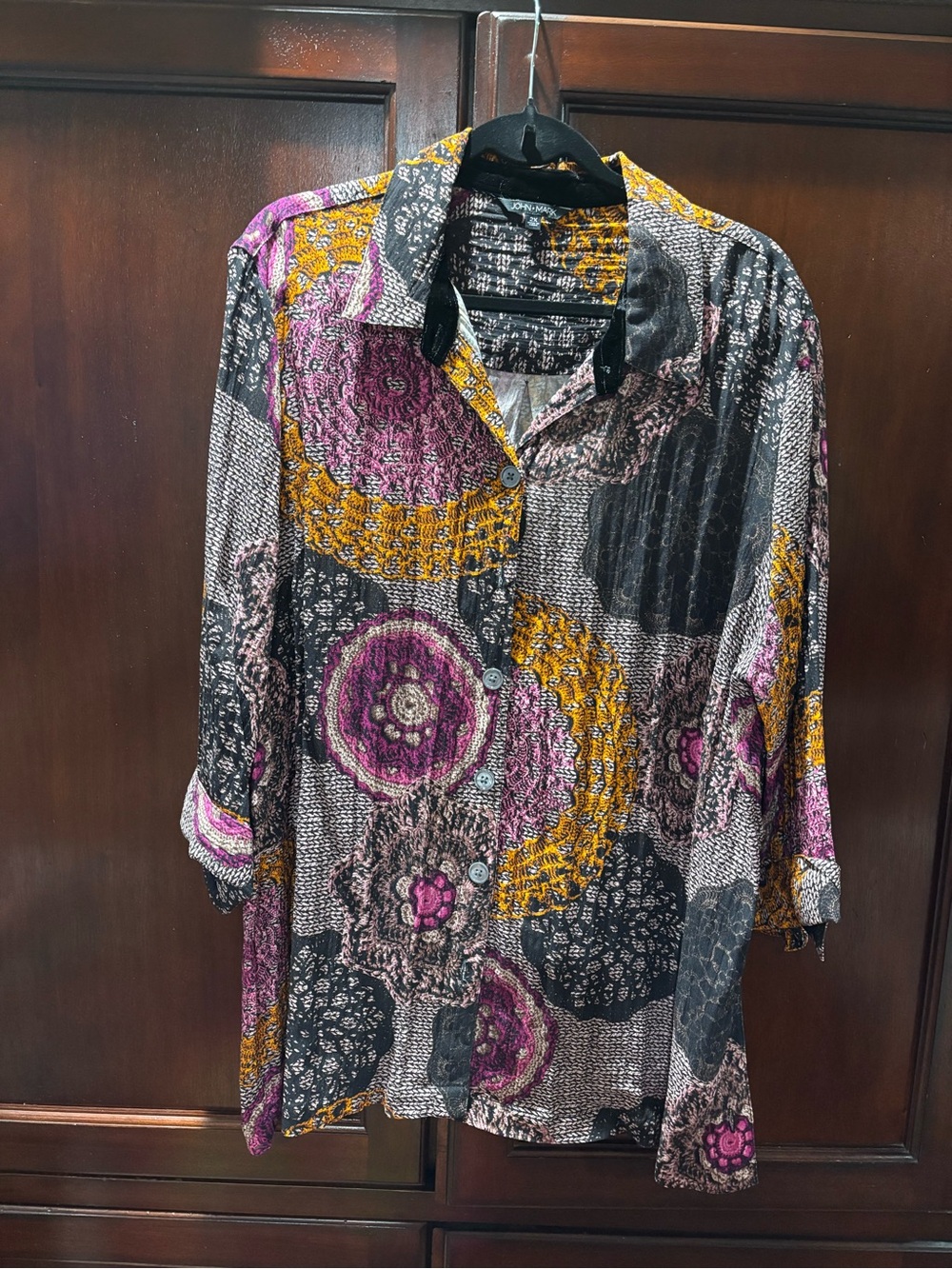 John Mark 3/4 Sleeve Printed Button Front Tunic Blouse in Black, Purple & Gold